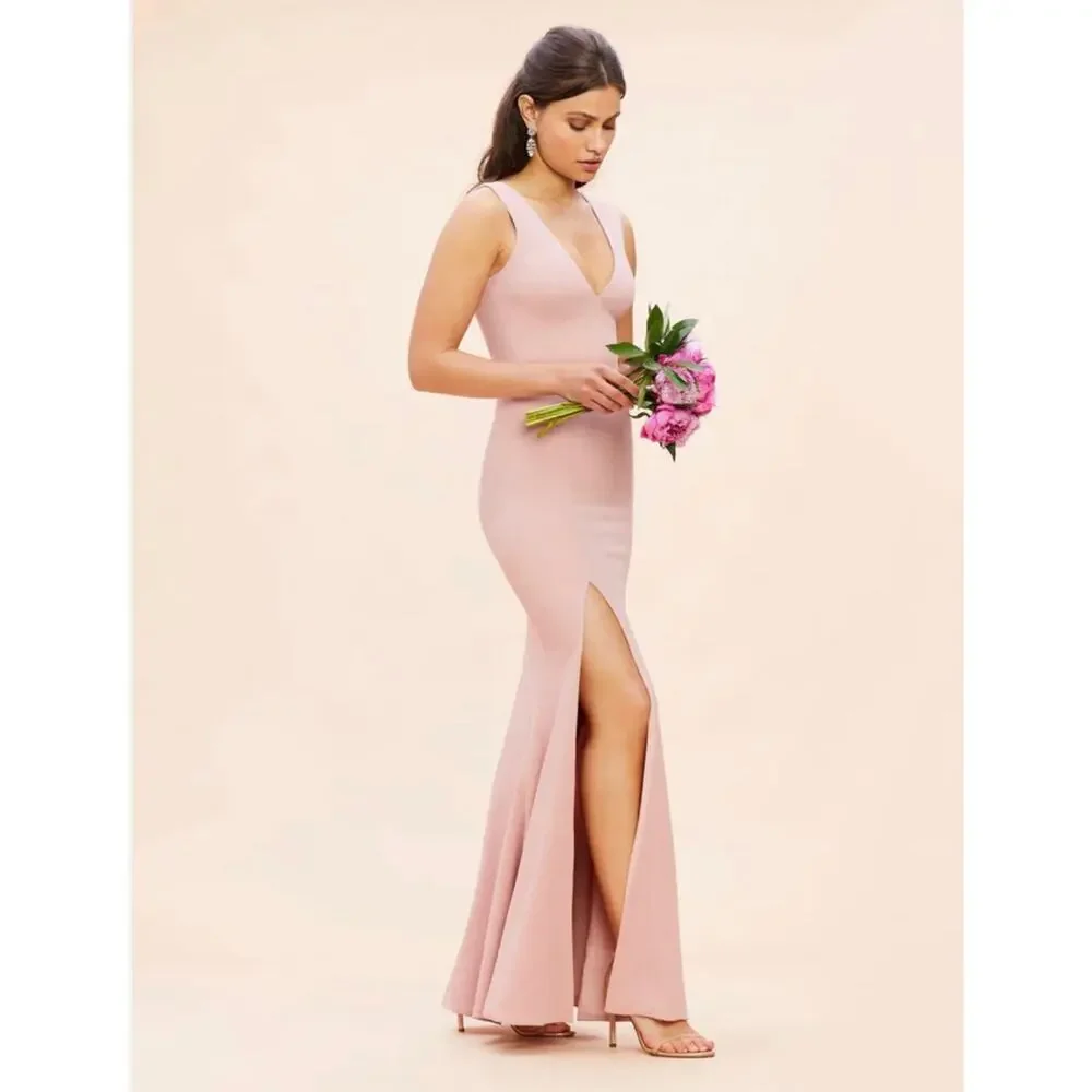 NWOT Dress The Population Sandra Plunge Crepe Trumpet Gown in Blush, Medium - Picture 5 of 16